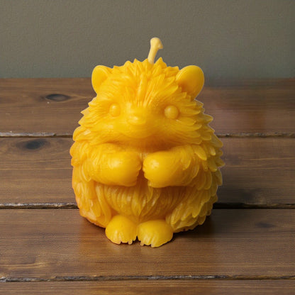 Igel-Kerze aus Bienenwachs