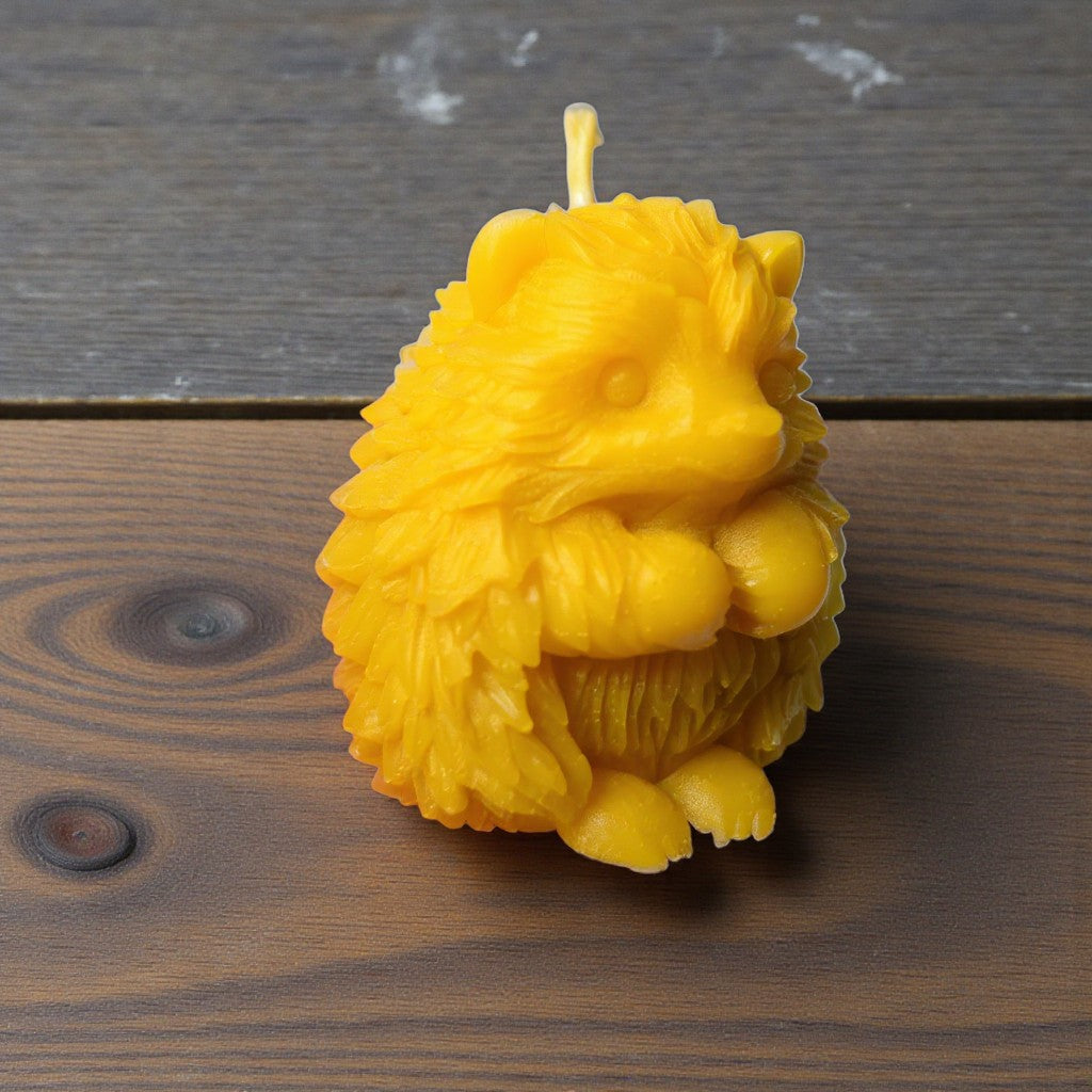 Igel-Kerze aus Bienenwachs