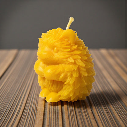 Igel-Kerze aus Bienenwachs